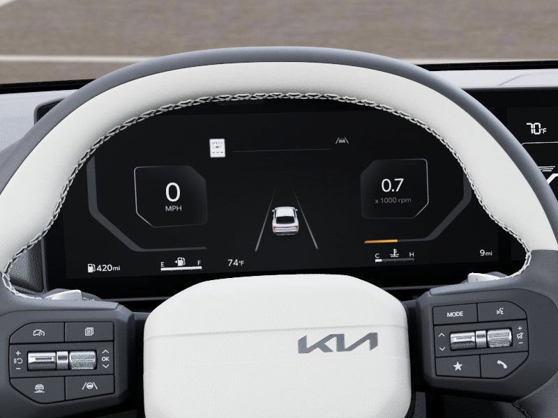 2025 Kia K4 GT-Line photo 17