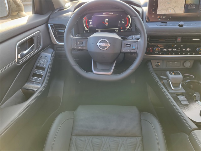 2025 Nissan Rogue Platinum photo 26