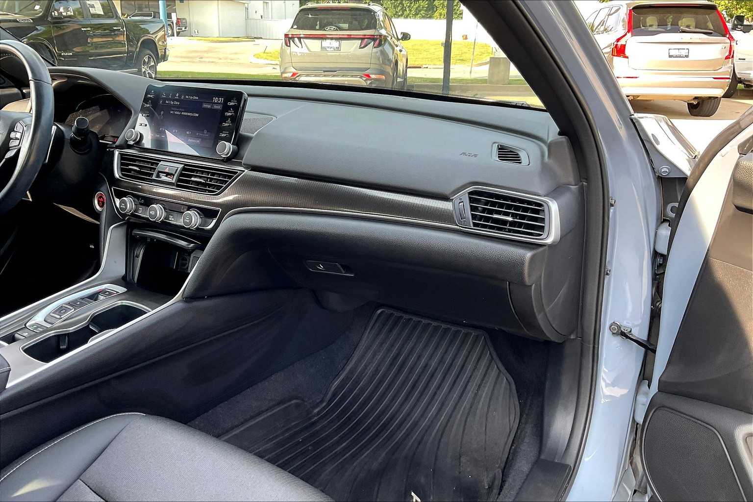 2022 Honda Accord Hybrid Sport photo 17