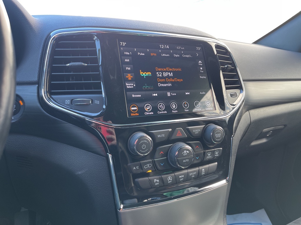 2021 Jeep Grand Cherokee Altitude photo 4