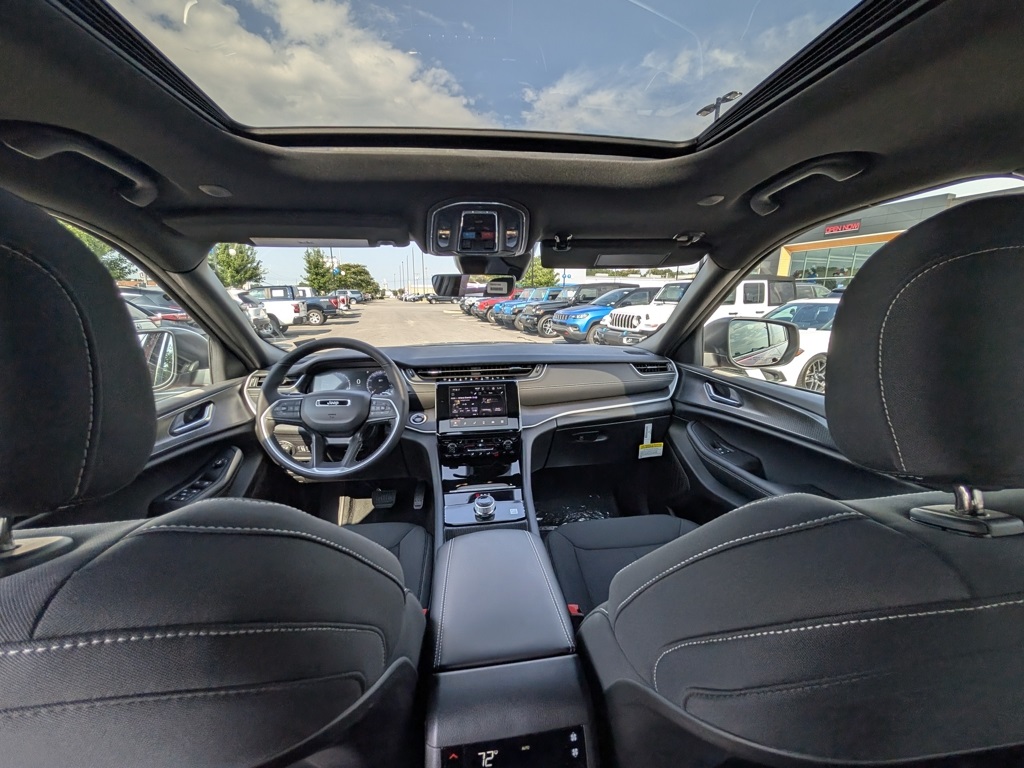 2025 Jeep Grand Cherokee L photo 40