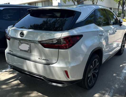 2017 Lexus RX photo 4