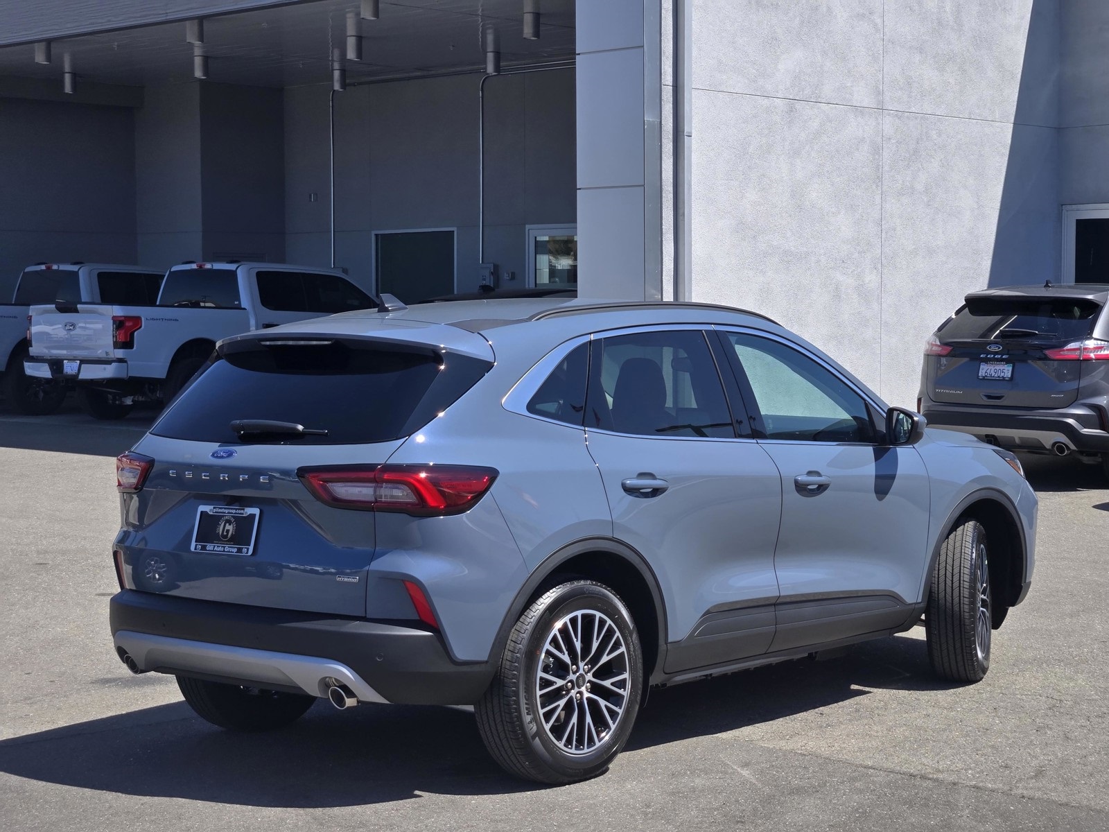 2025 Ford Escape Plug-In Hybrid photo 4