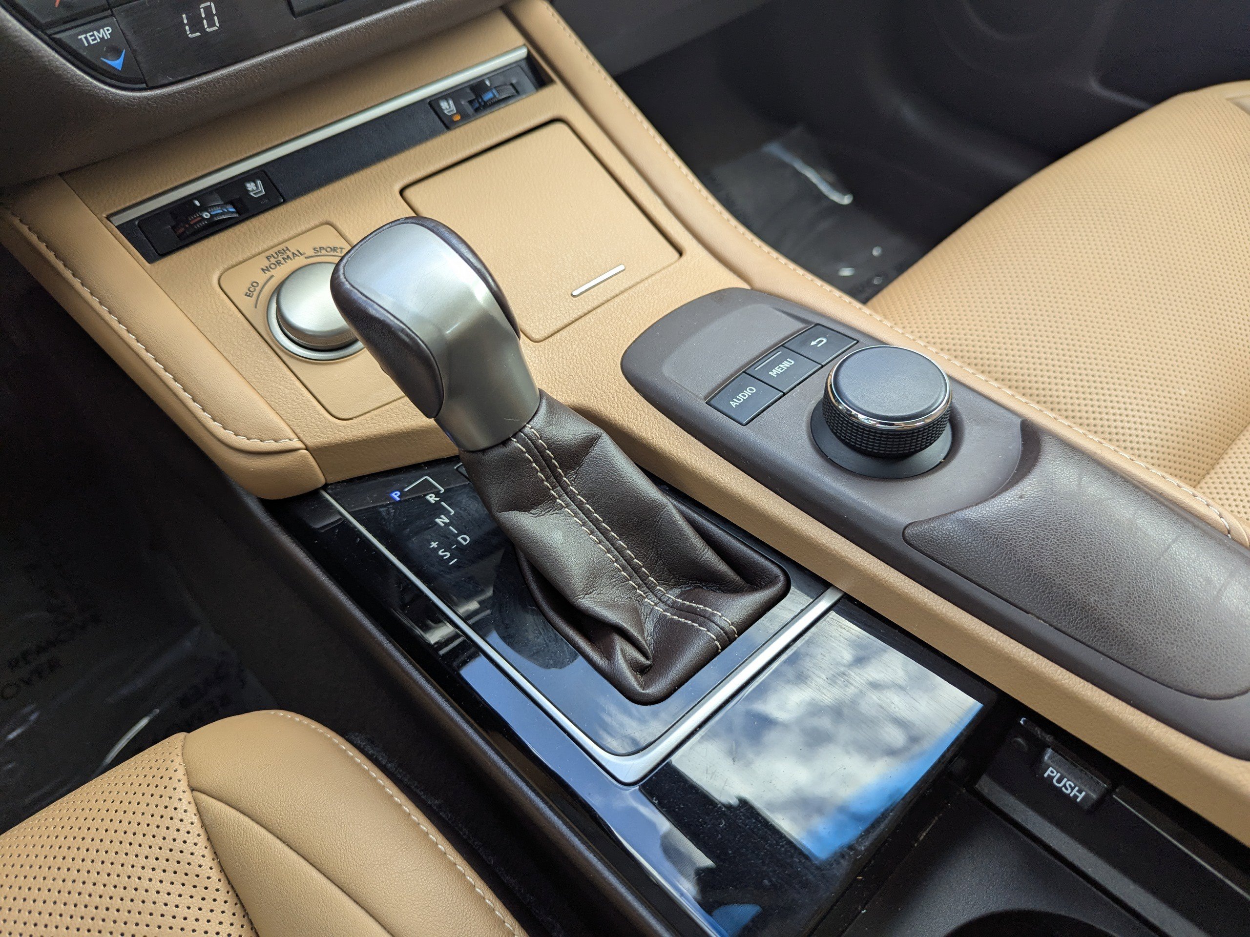 2017 Lexus ES 350 photo 27