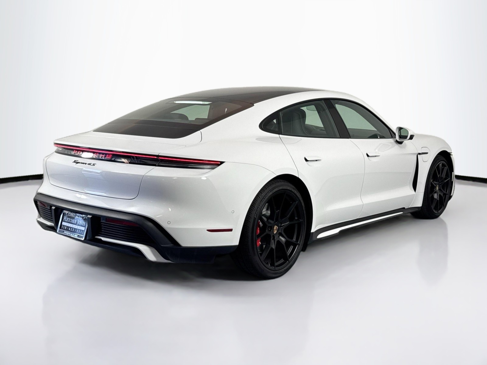 2025 Porsche Taycan 4S photo 9