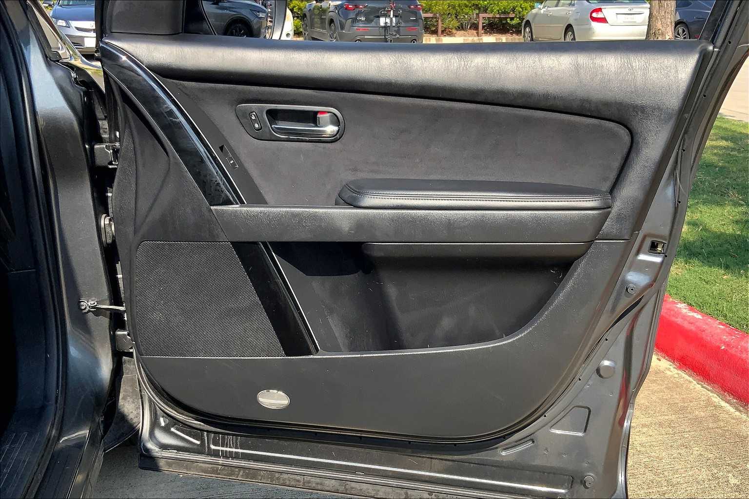2014 Mazda CX-9 Touring photo 22