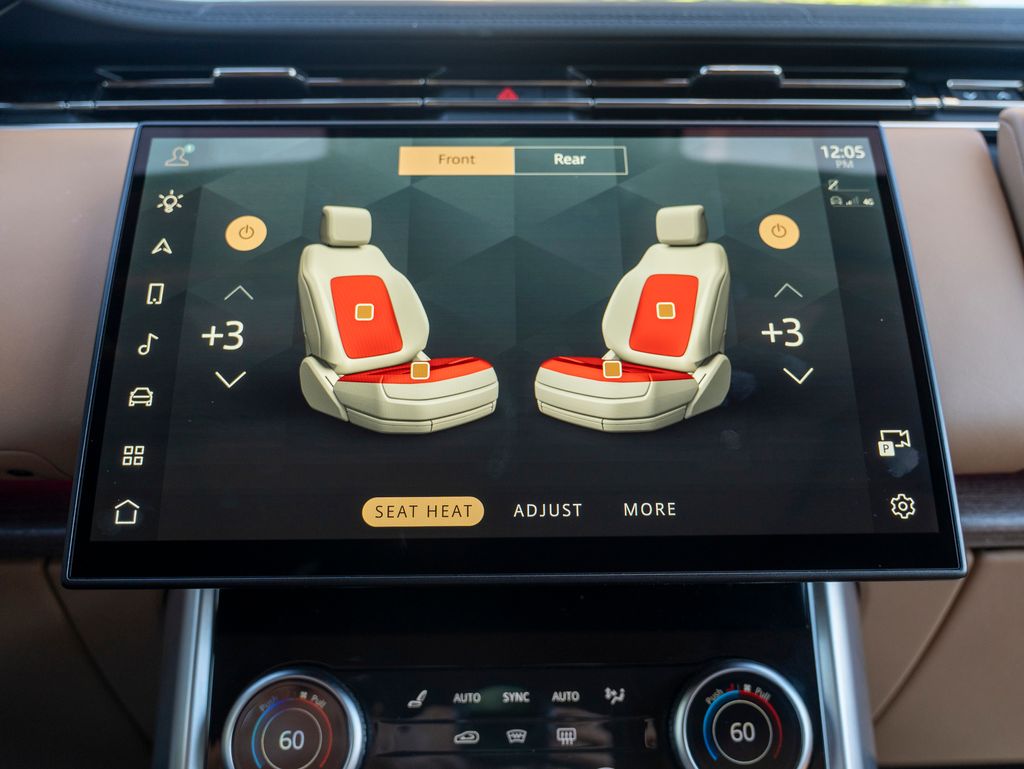 2023 Land Rover Range Rover SE photo 30