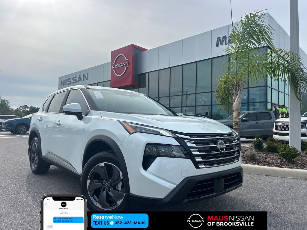 2026 Nissan Rogue SV's photo
