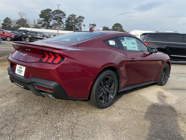 2025 Ford Mustang GT photo 3