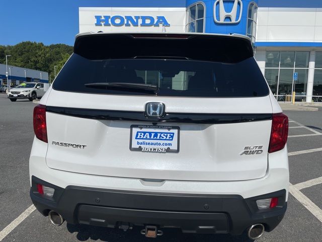 2023 Honda Passport Elite photo 3