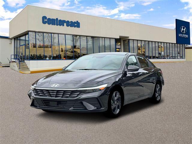 2026 Hyundai Elantra SEL's photo