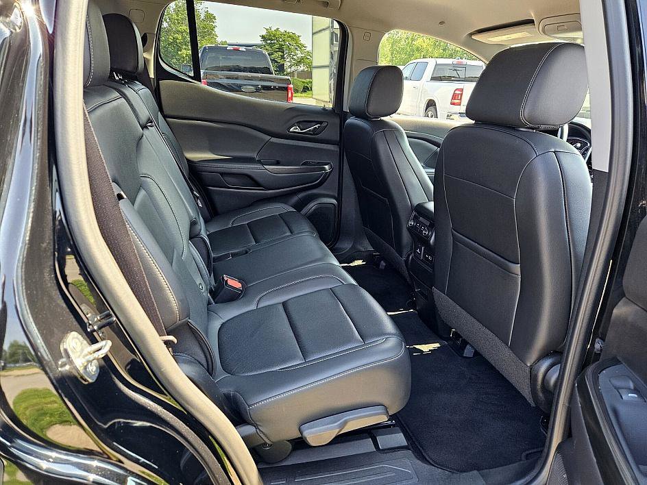 2023 Gmc Acadia SLT photo 12