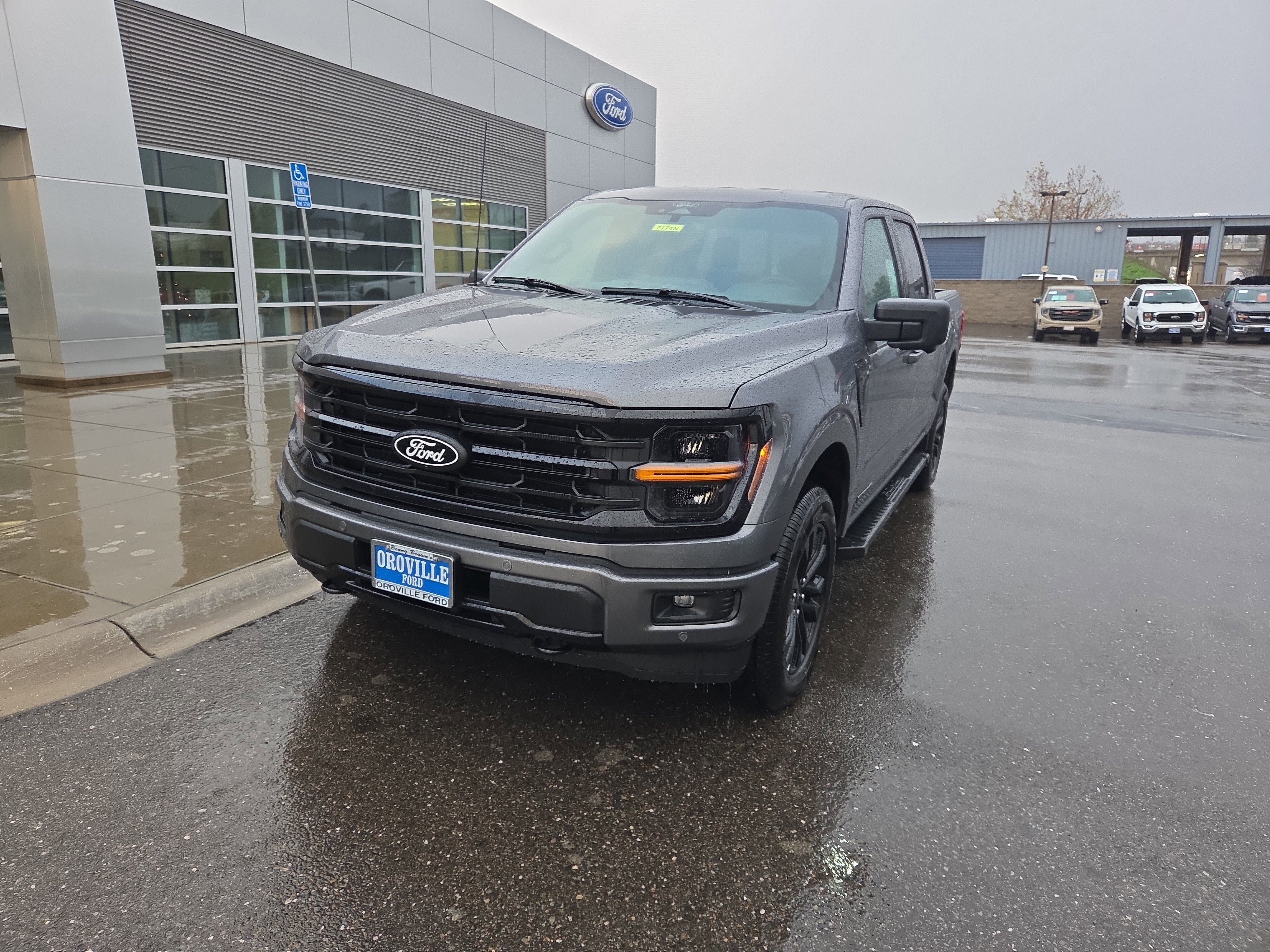 2025 Ford F-150 XLT's photo