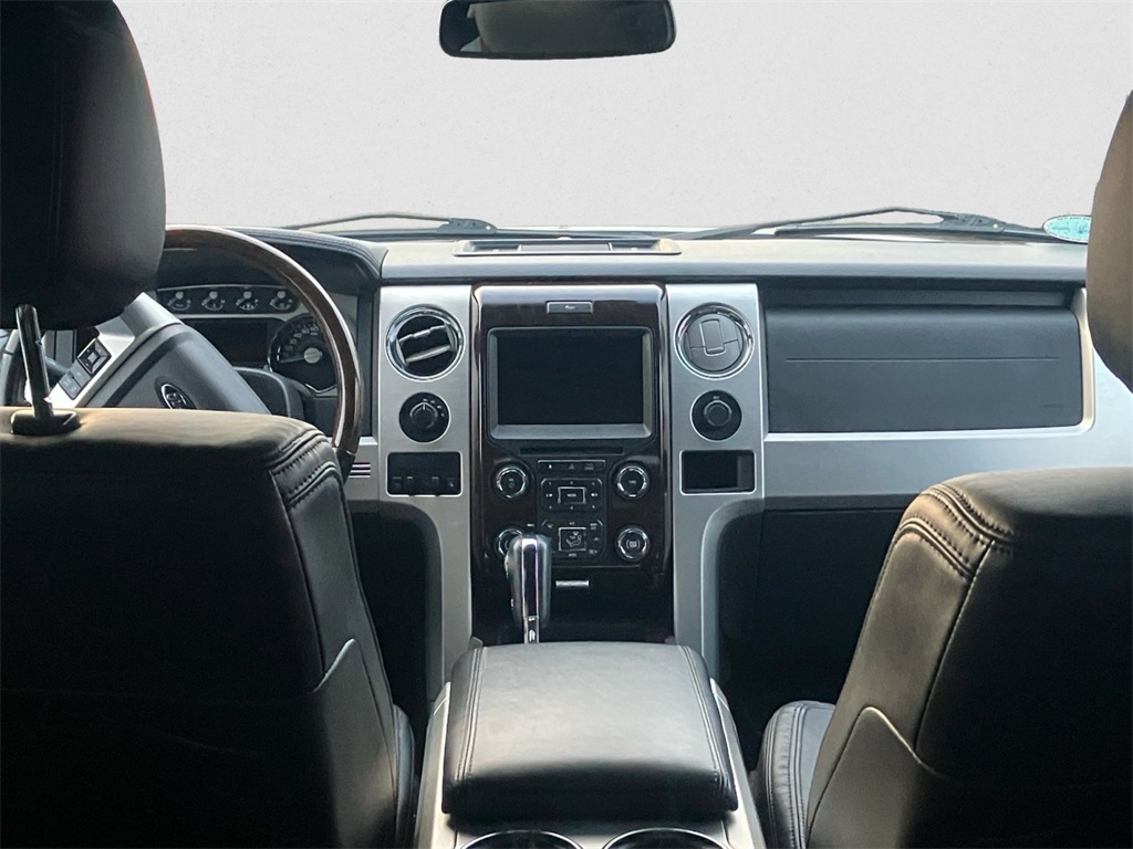 2014 Ford F-150 Platinum photo 4