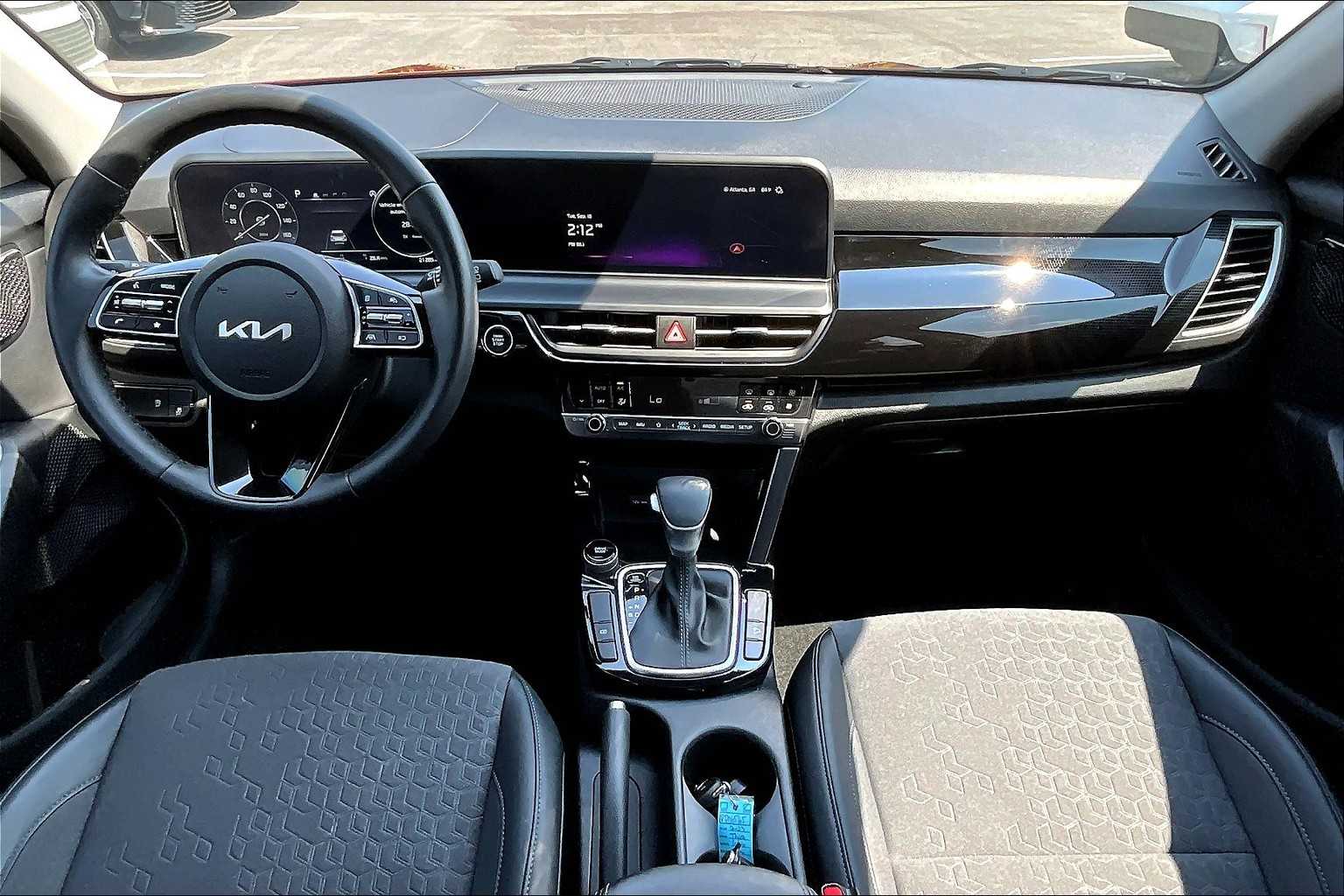 2024 Kia Seltos S photo 10