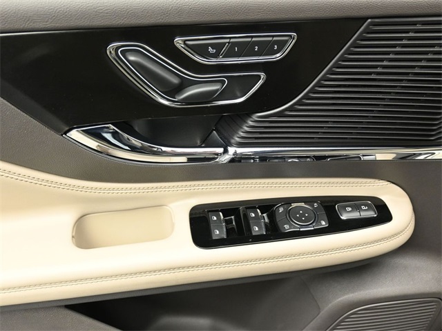 2022 LINCOLN CORSAIR - Image 13