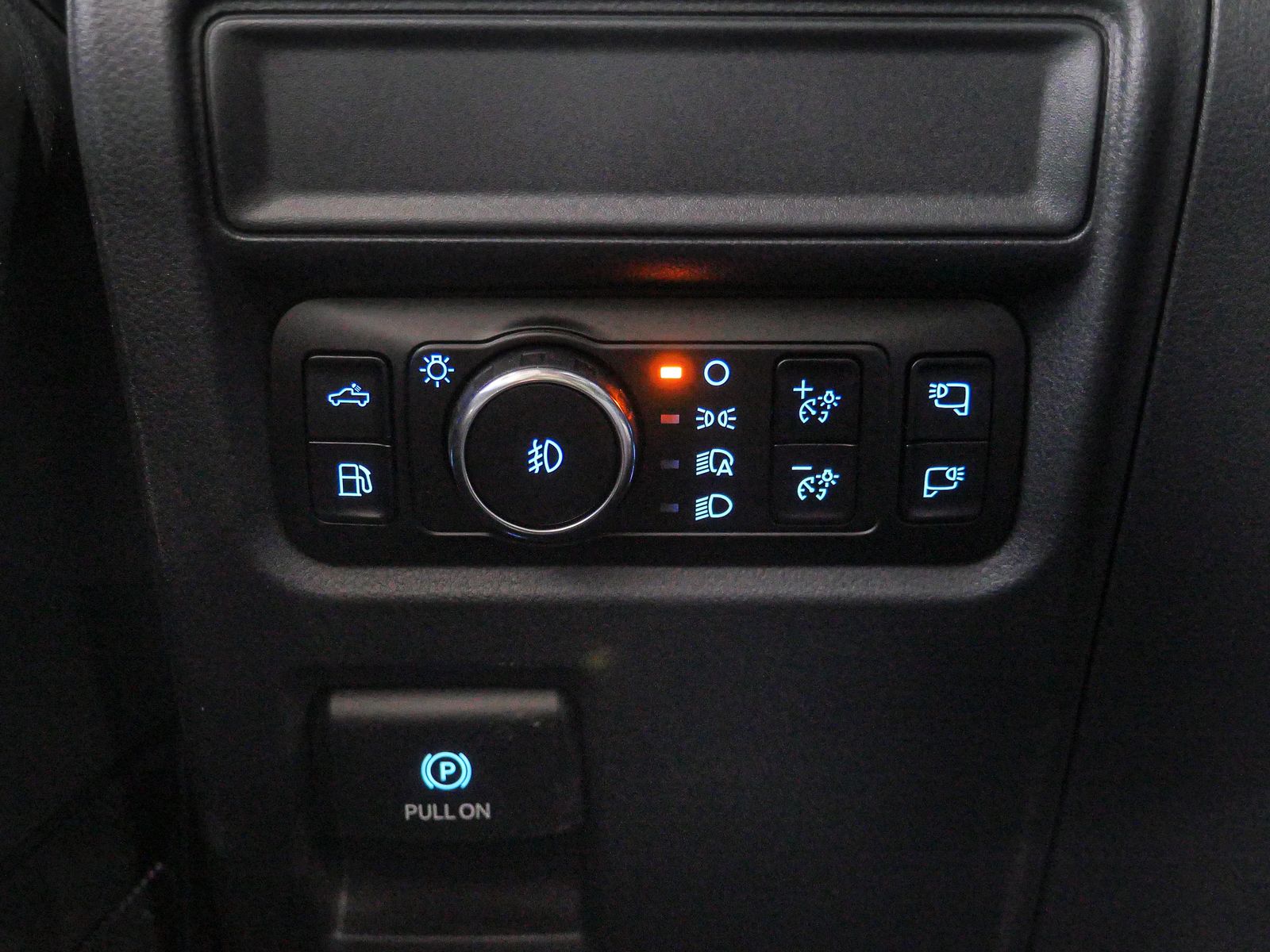 2025 Ford F-150 XLT photo 28