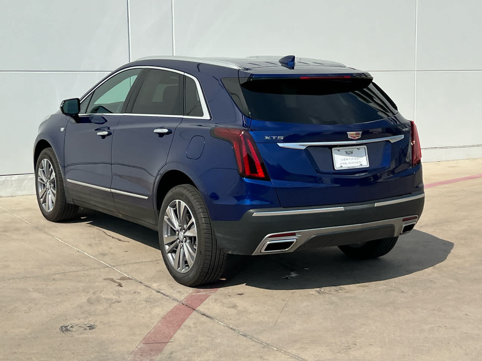 2025 Cadillac XT5 Premium Luxury photo 5