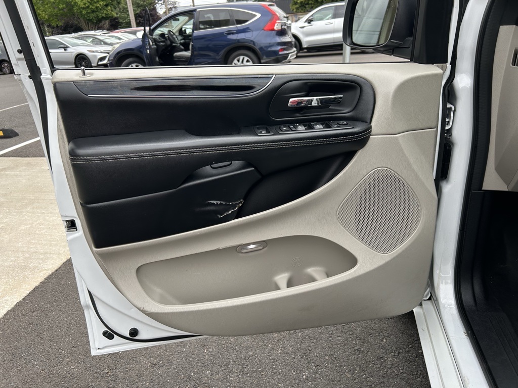 2019 Dodge Grand Caravan SXT photo 10
