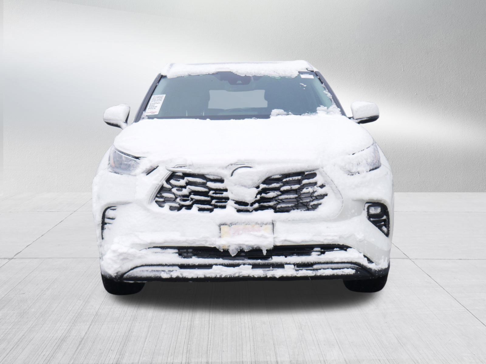 Used 2020 Toyota Highlander XLE with VIN 5TDHBRCH7LS510463 for sale in Waite Park, Minnesota