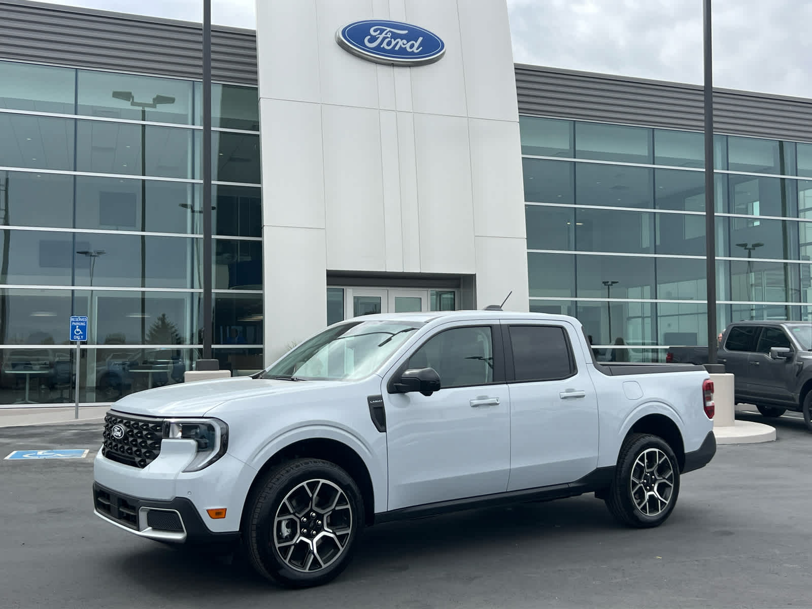 2025 Ford Maverick Lariat's photo