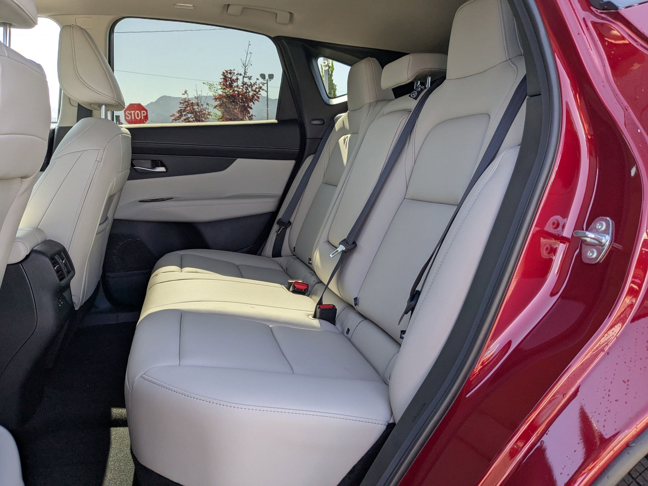 2025 Nissan Murano SL photo 17