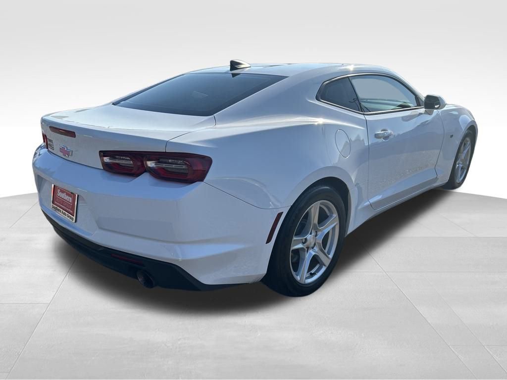 2023 Chevrolet Camaro 1LT photo 5