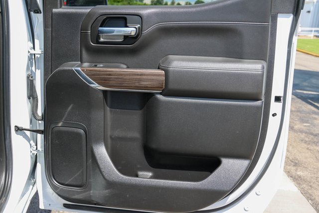 Used 2021 Summit White Chevrolet LT Trail Boss image 19