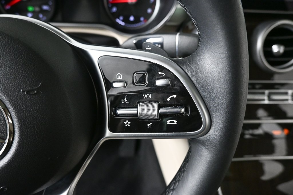 2022 Mercedes Benz GLC 300 photo 10