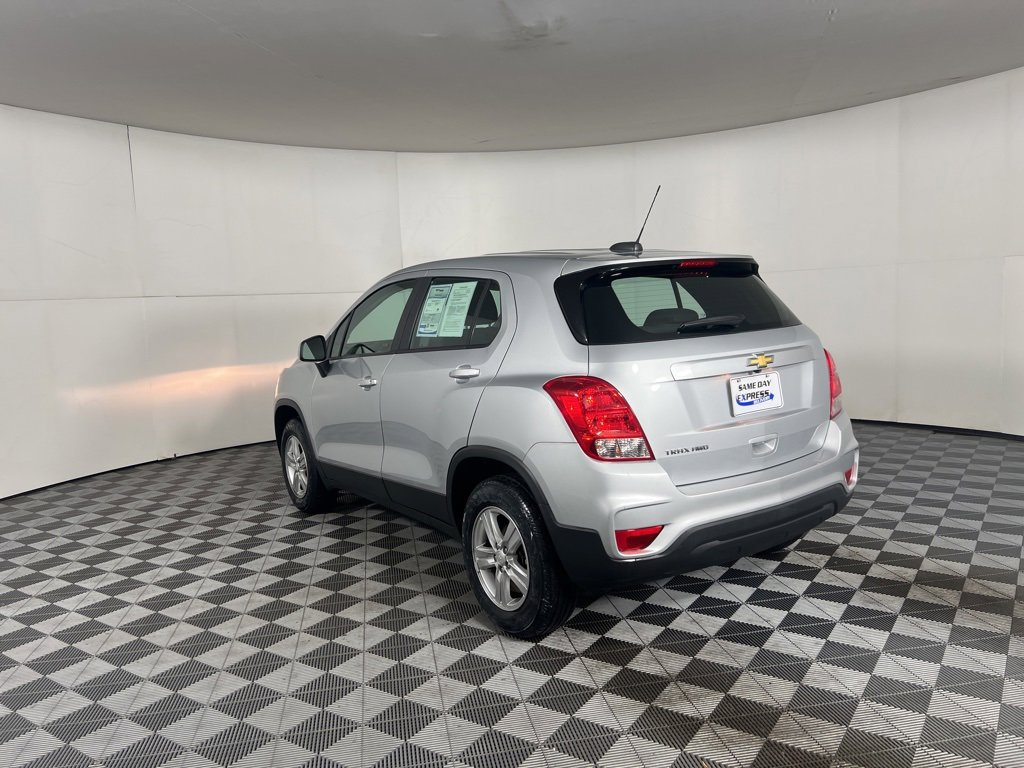 2020 Chevrolet Trax LS photo 28