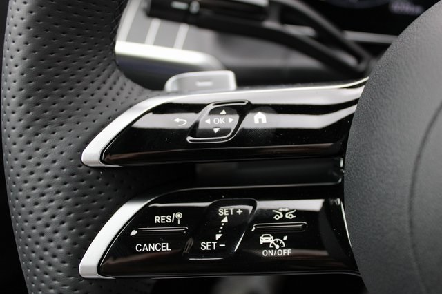 2025 Mercedes Benz GLC 300 4MATIC photo 17