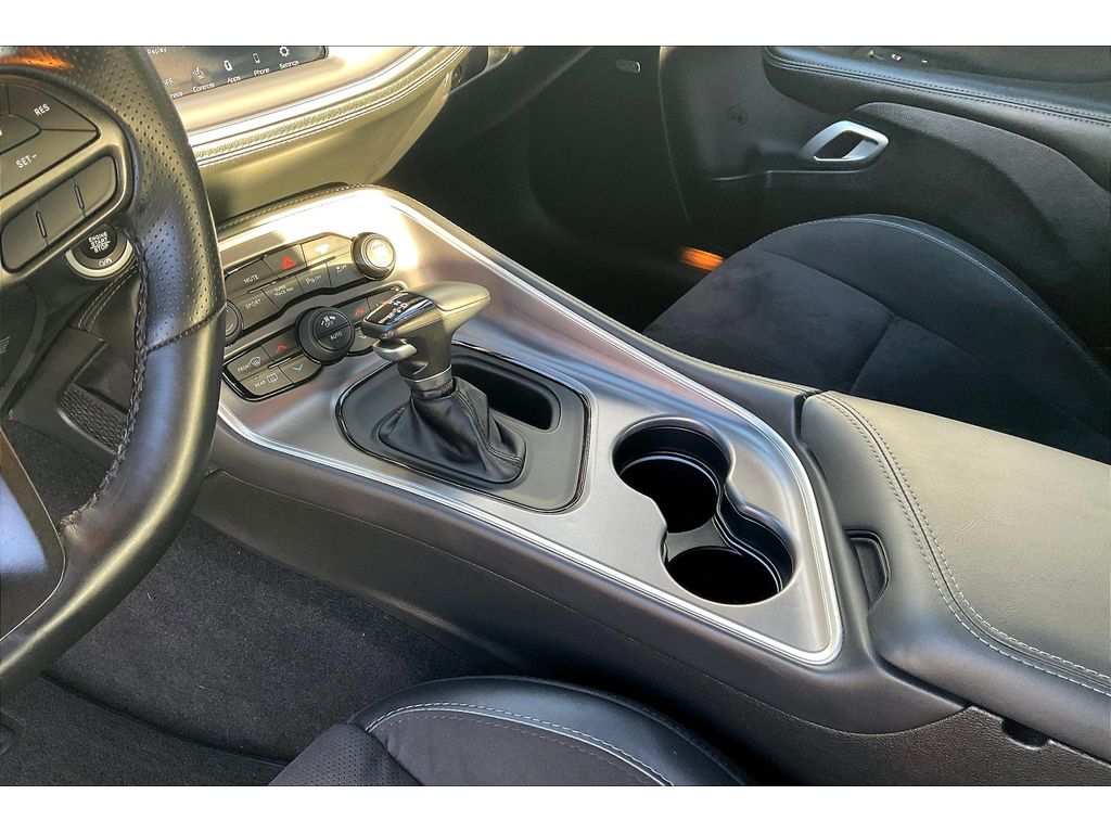 2020 Dodge Challenger R/T Plus photo 16