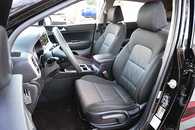 Used 2022 Black Kia LX image 14