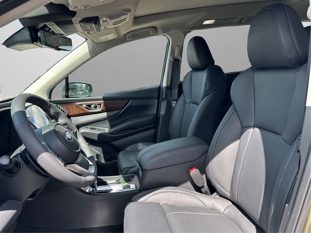 2025 Subaru Ascent Touring photo 9