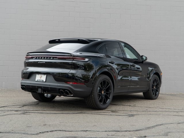 2026 Porsche Cayenne Coupe photo 2