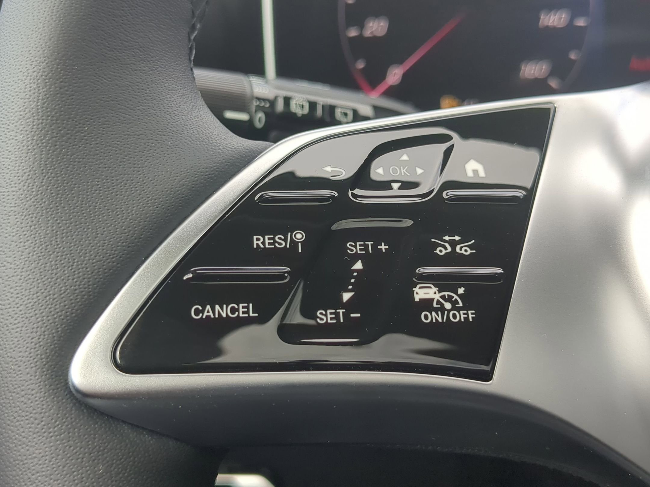 2026 Mercedes Benz GLC 350e 4MATIC photo 16