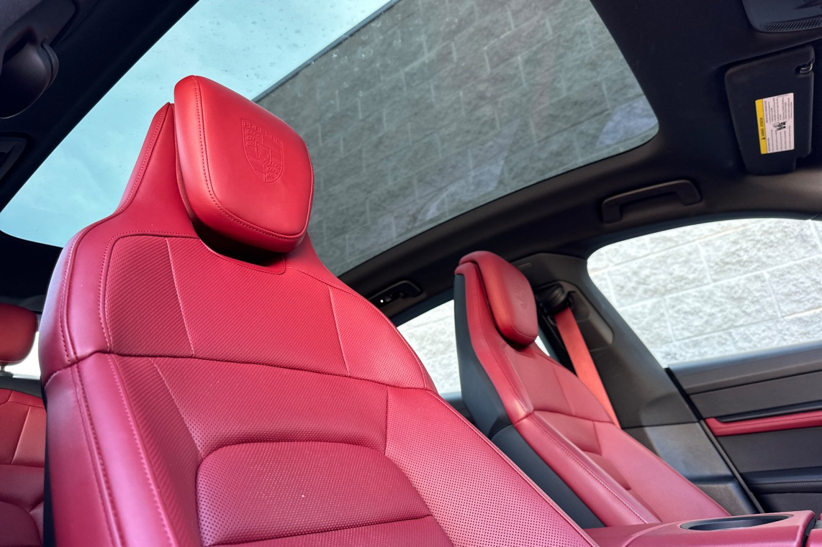 2023 Porsche Taycan photo 20