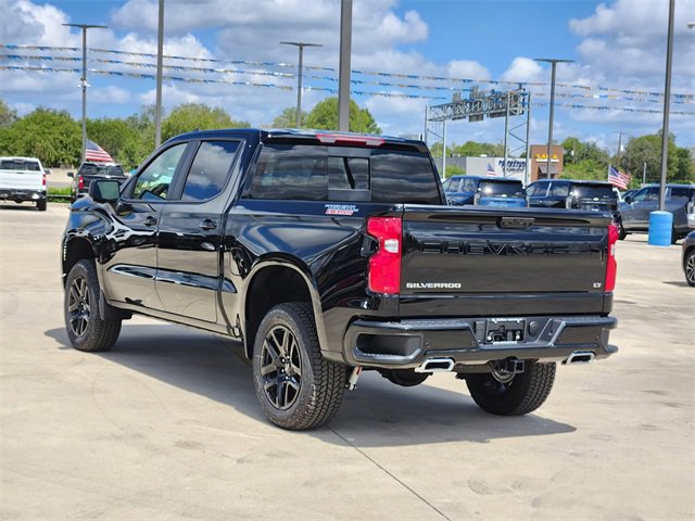 2026 Chevrolet Silverado 1500 LT Trail Boss photo 3