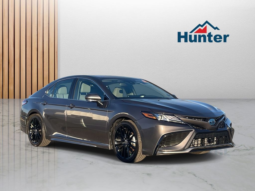 2024 Toyota Camry XSE's photo
