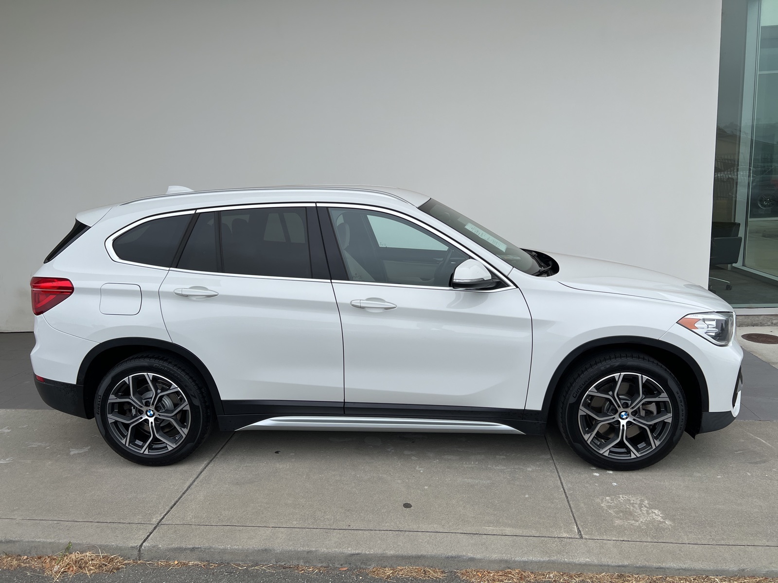 2020 Bmw X1 sDrive28i photo 2