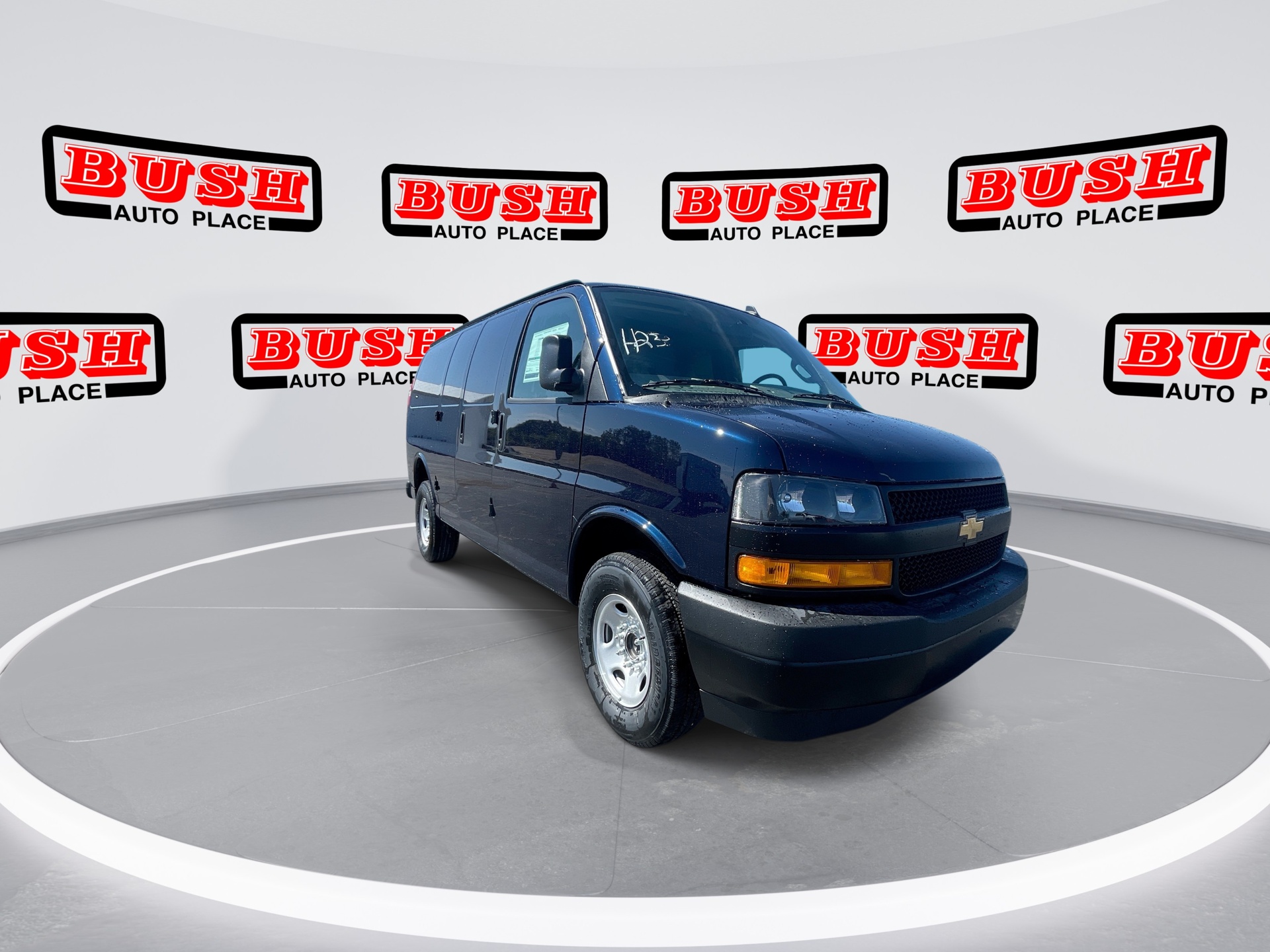 2025 Chevrolet Express Cargo 3500 photo 17