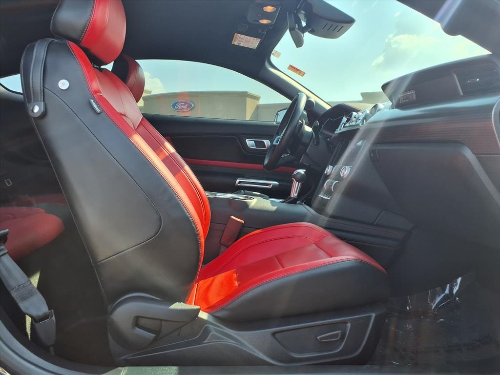 2023 Ford Mustang EcoBoost Premium photo 6
