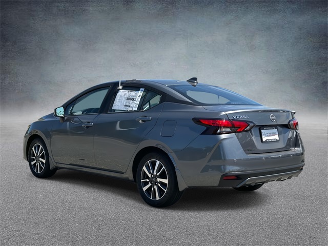 2025 Nissan Versa SV photo 4