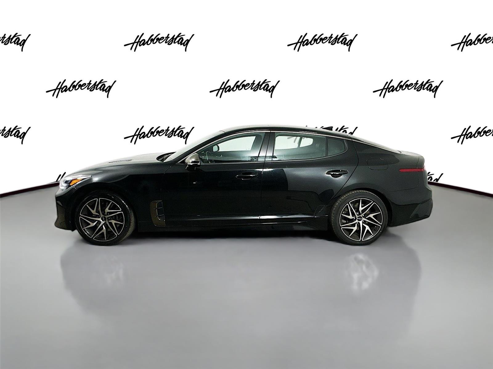 2023 Kia Stinger GT-Line photo 4