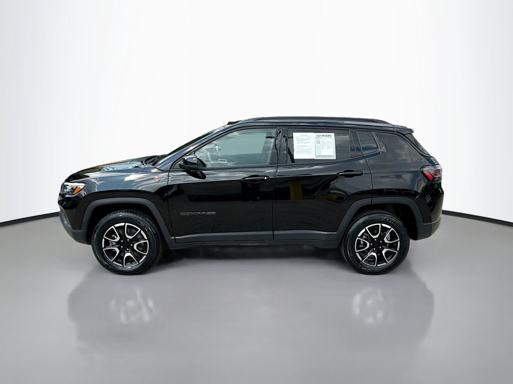 2024 Jeep Compass Trailhawk photo 4