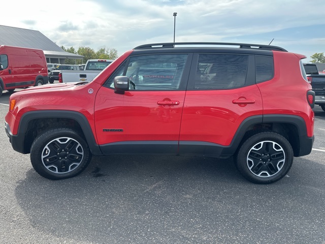 2016 Jeep Renegade Trailhawk photo 4
