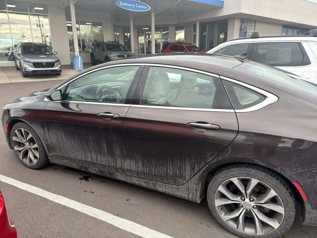 2015 Chrysler 200 C's photo