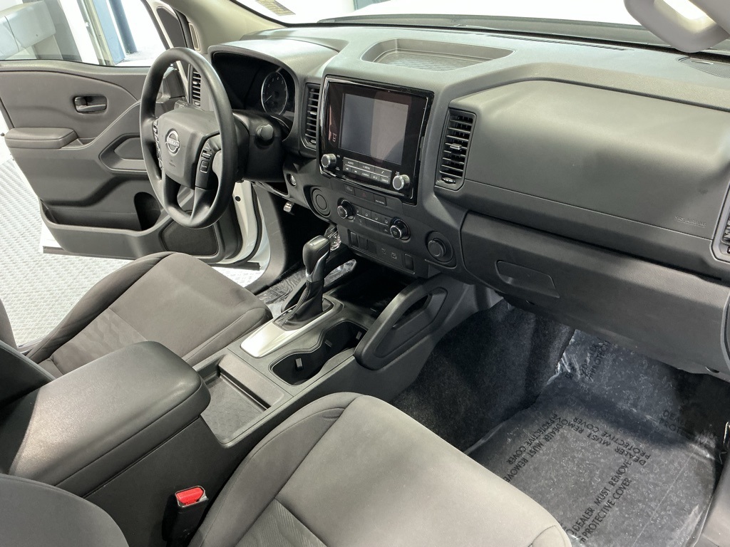 2024 Nissan Frontier S photo 3