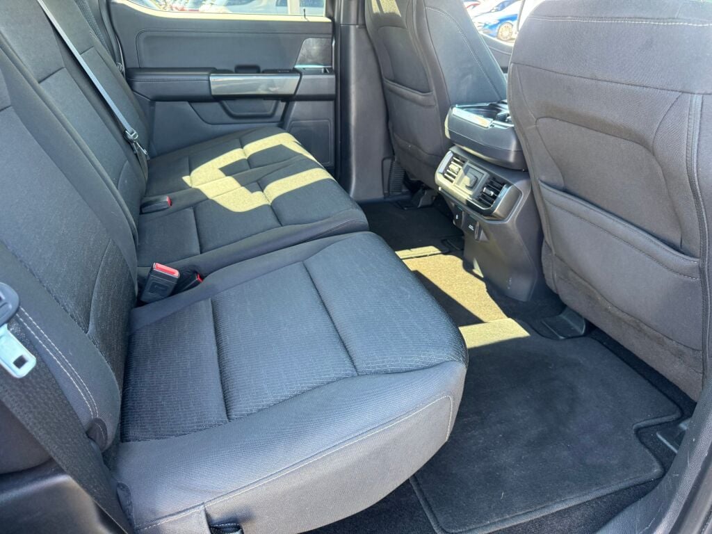 2022 Ford F-150 XLT photo 18