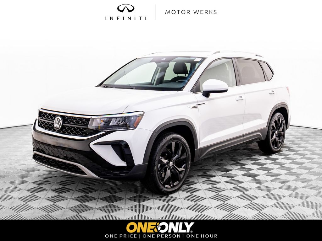 2023 Volkswagen Taos SE photo 2